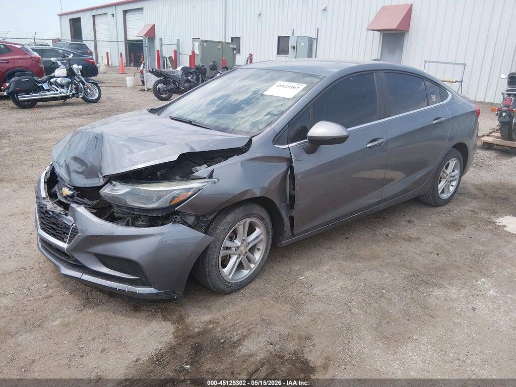 1G1BE5SMXJ7121322 2018 CHEVROLET CRUZE photo no. 2