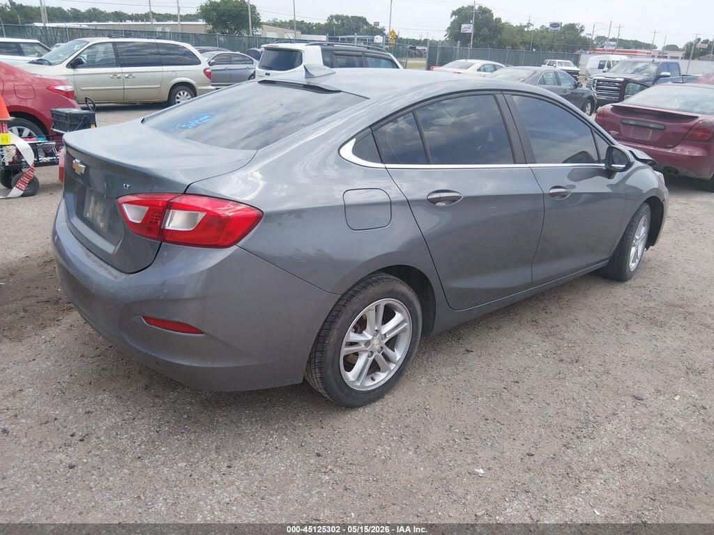 1G1BE5SMXJ7121322 2018 CHEVROLET CRUZE photo no. 4
