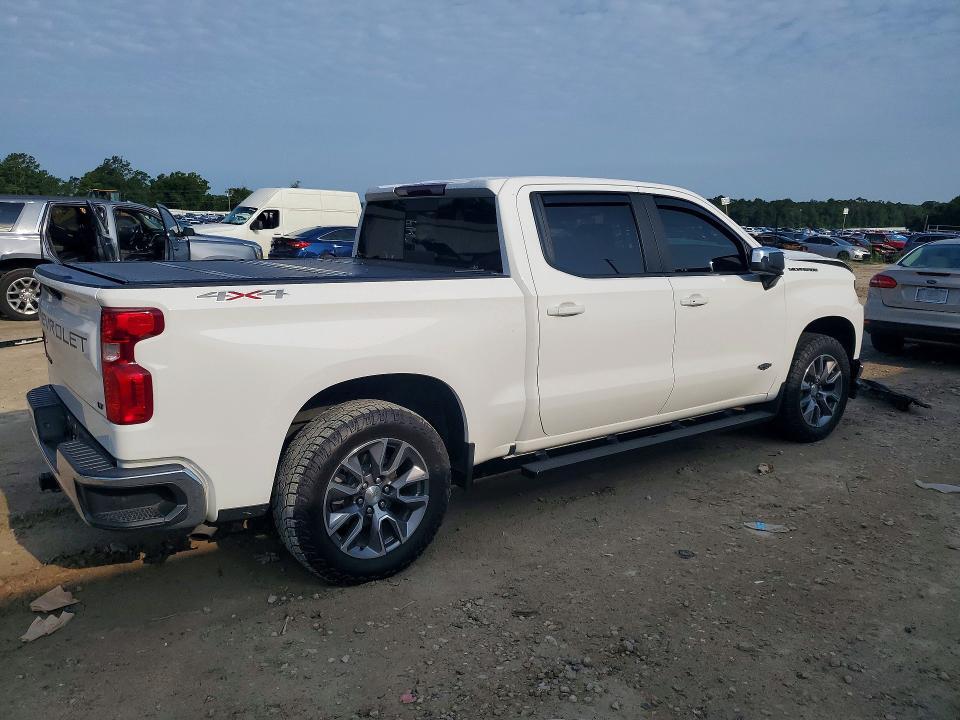 2021 CHEVROLET SILVERADO K1500 LT — Фото 3 из 12