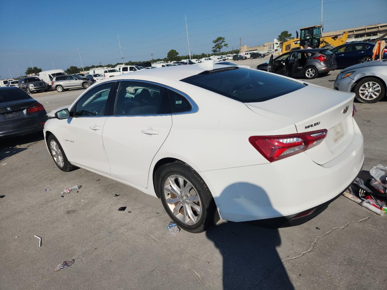 2020 CHEVROLET MALIBU LT — Фото 2 из 12
