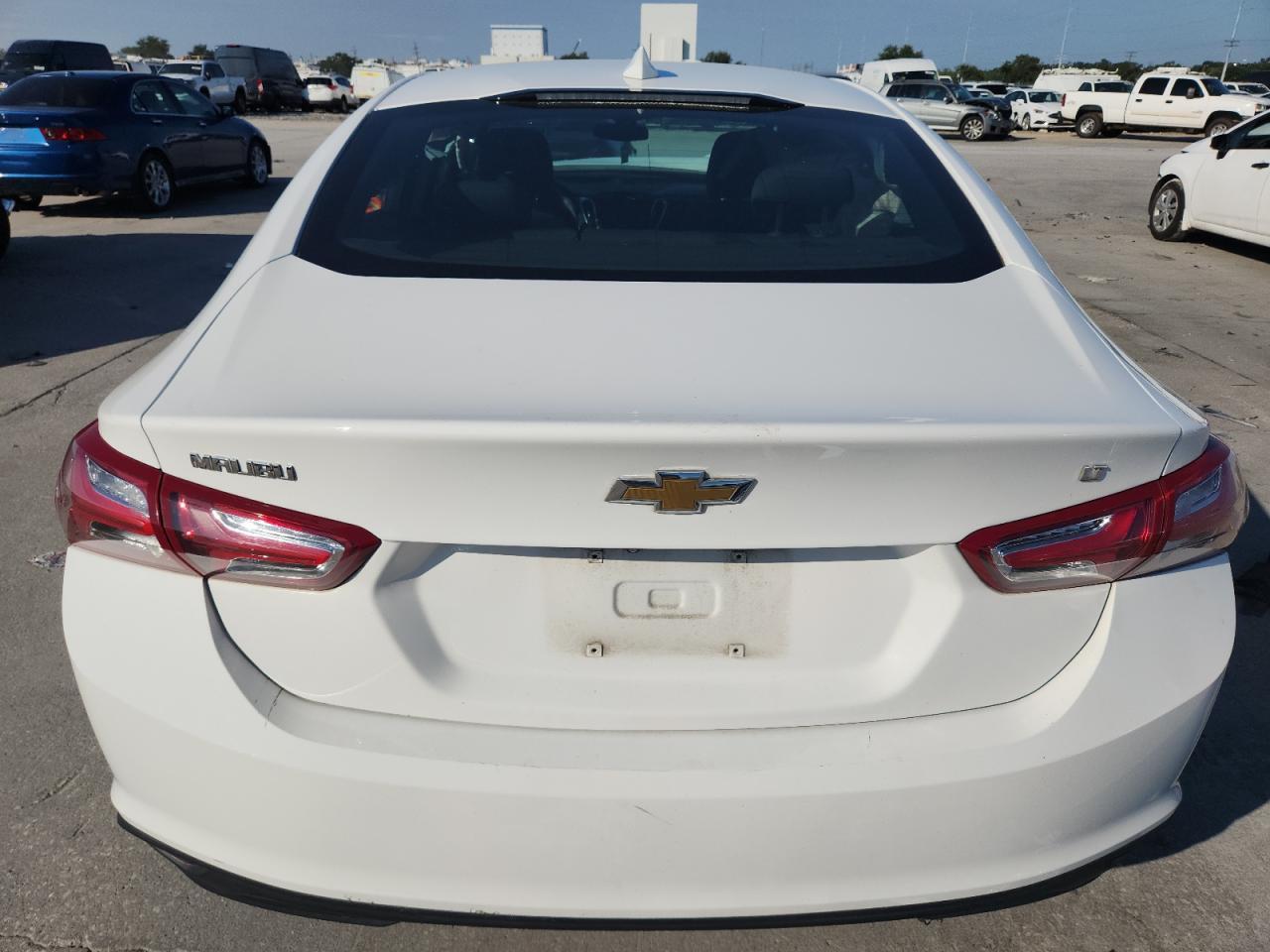 2020 CHEVROLET MALIBU LT — Фото 6 из 12