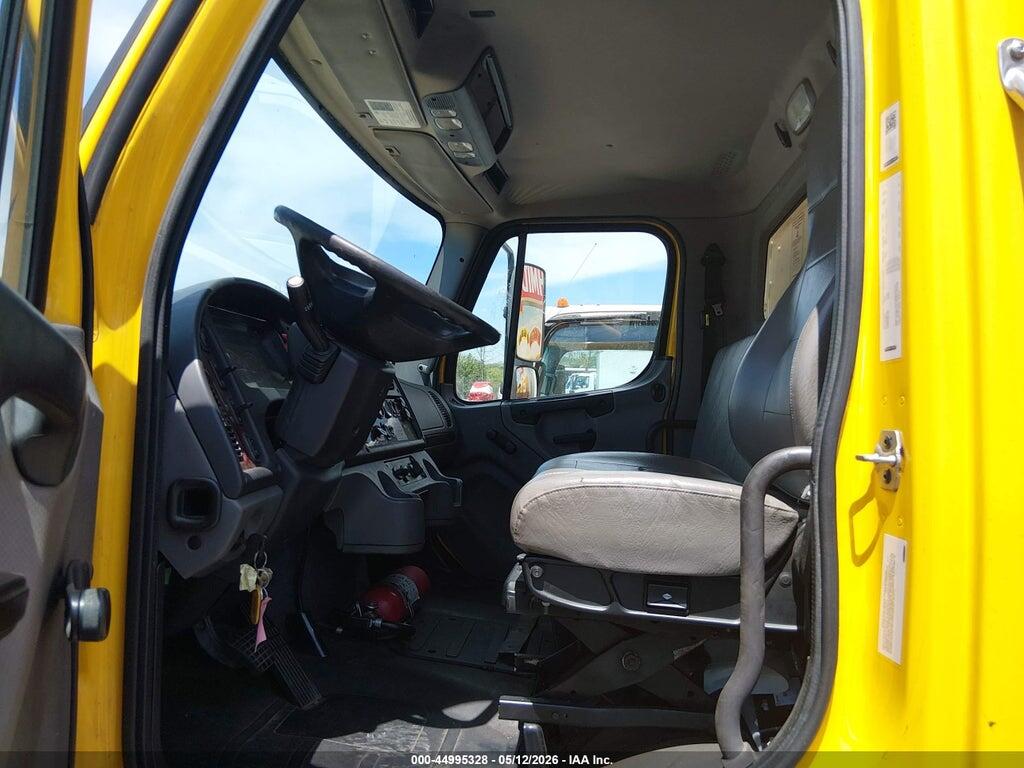 3ALACWFB0KDKH7197 2019 FREIGHTLINER M2 106 photo no. 6