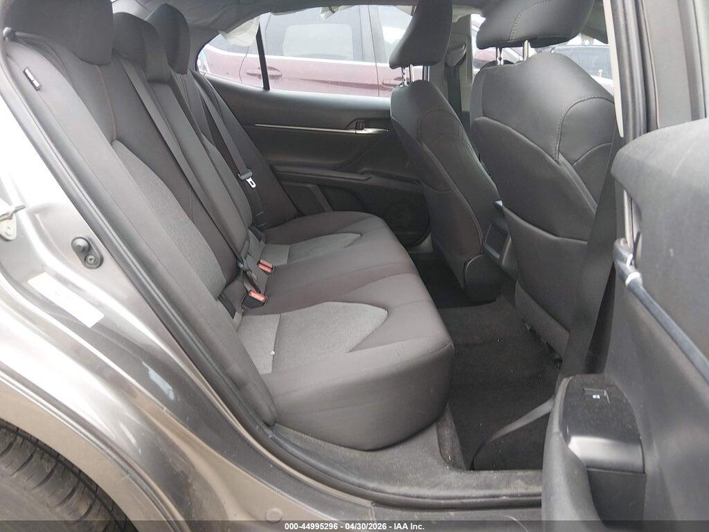 4T1B11HK6JU019398 2018 TOYOTA CAMRY photo no. 8