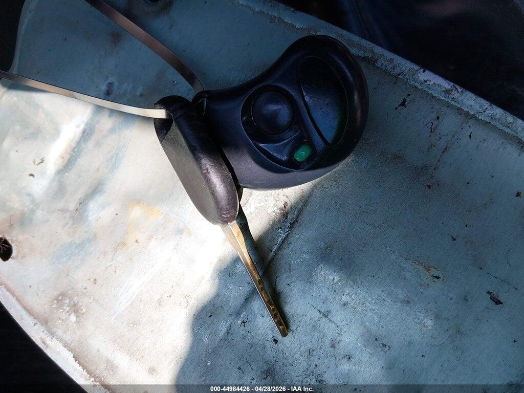 1FTRX12W25FB25001 2005 FORD F-150 photo no. 11
