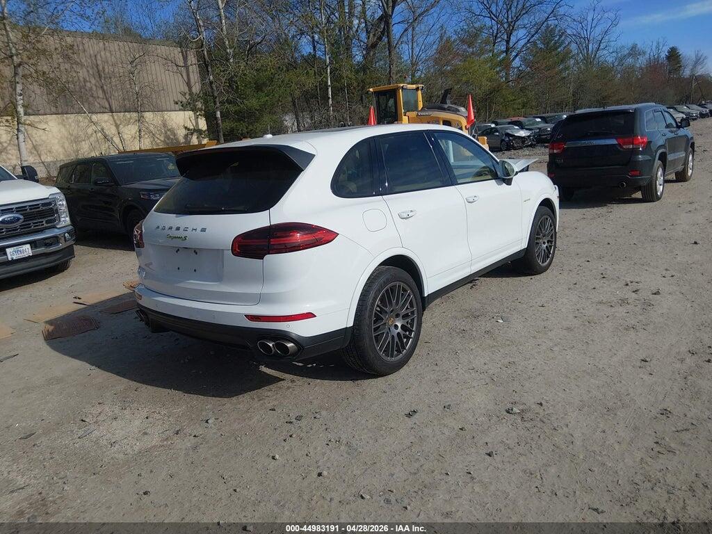 WP1AE2A20HLA68373 2017 PORSCHE CAYENNE E-HYBRID photo no. 4