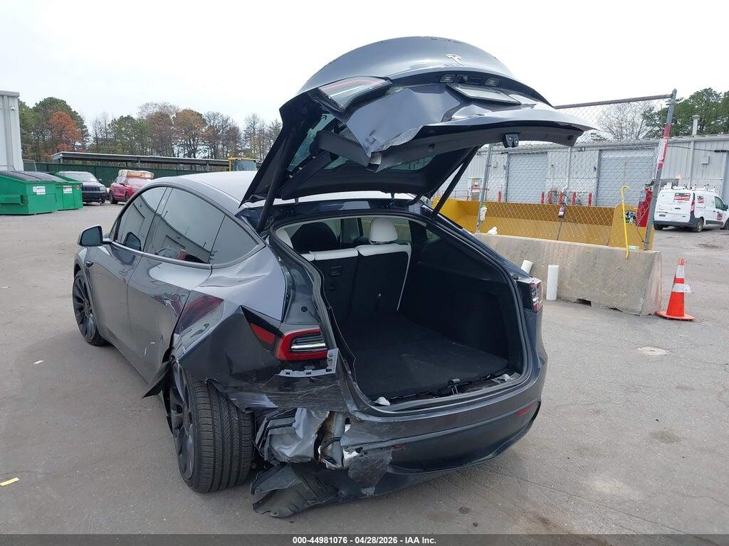 7SAYGDEF4PF647213 2023 TESLA MODEL Y photo no. 3