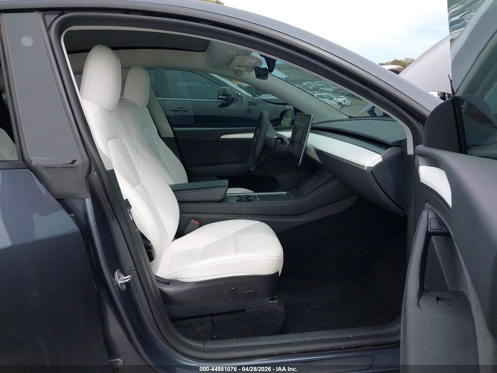 7SAYGDEF4PF647213 2023 TESLA MODEL Y photo no. 5