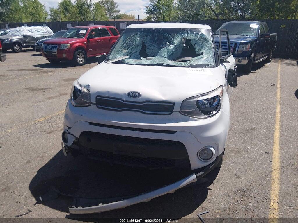 KNDJP3A59J7902425 2018 KIA SOUL photo no. 11