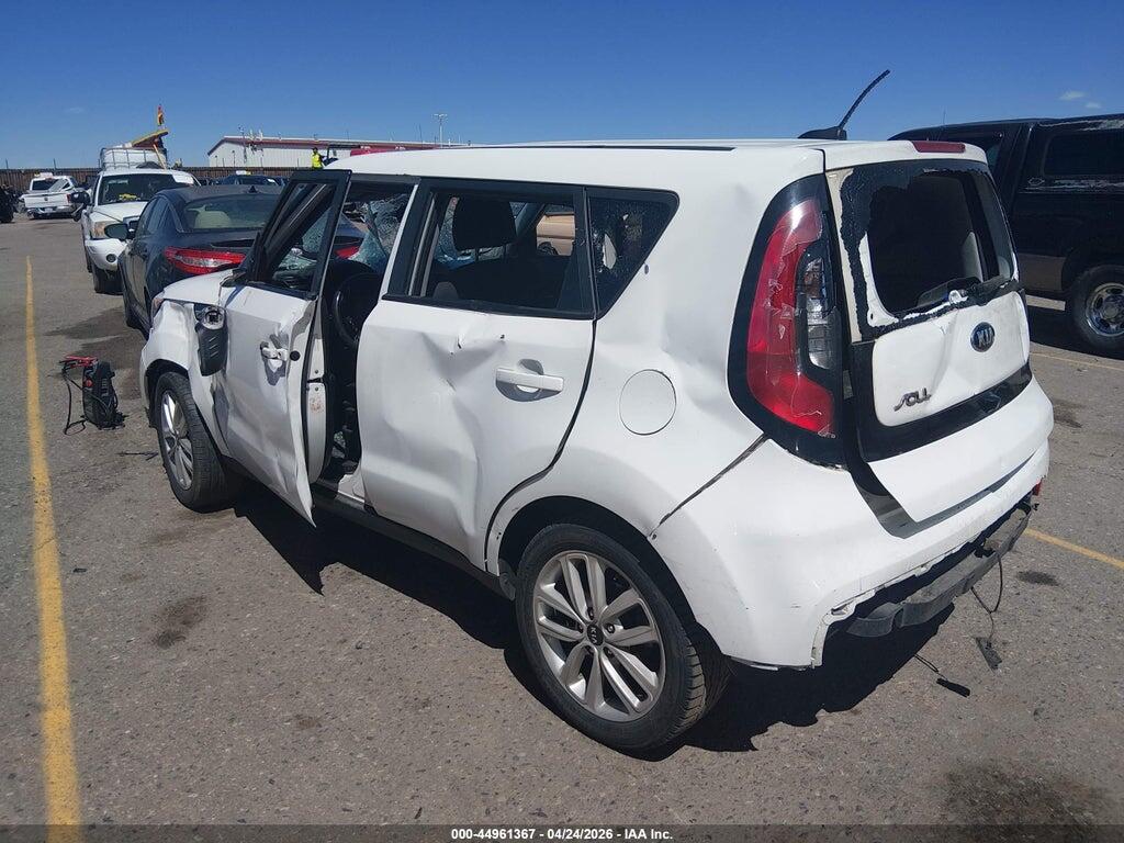 KNDJP3A59J7902425 2018 KIA SOUL photo no. 3