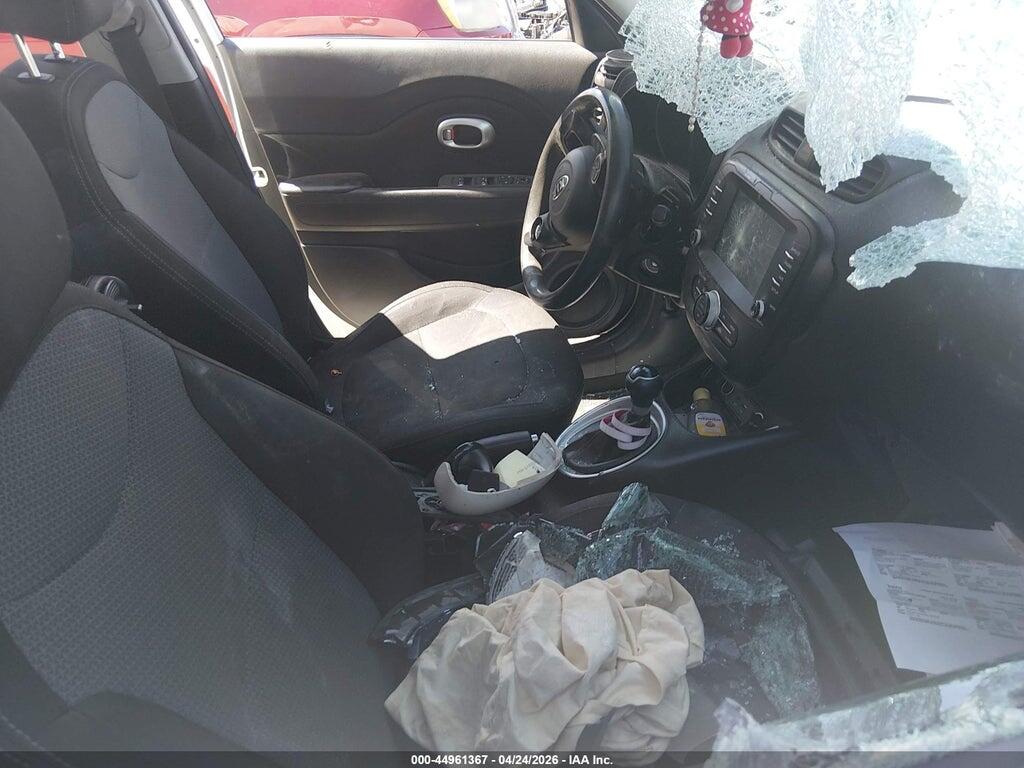 KNDJP3A59J7902425 2018 KIA SOUL photo no. 5