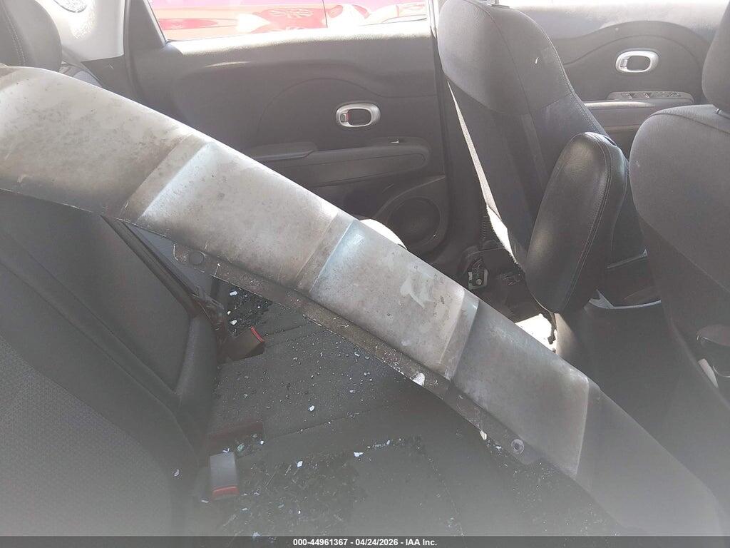 KNDJP3A59J7902425 2018 KIA SOUL photo no. 8