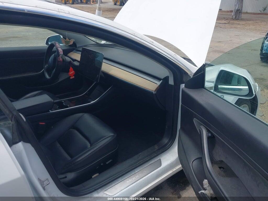 5YJ3E1EA1LF598790 2020 TESLA MODEL 3 photo no. 5