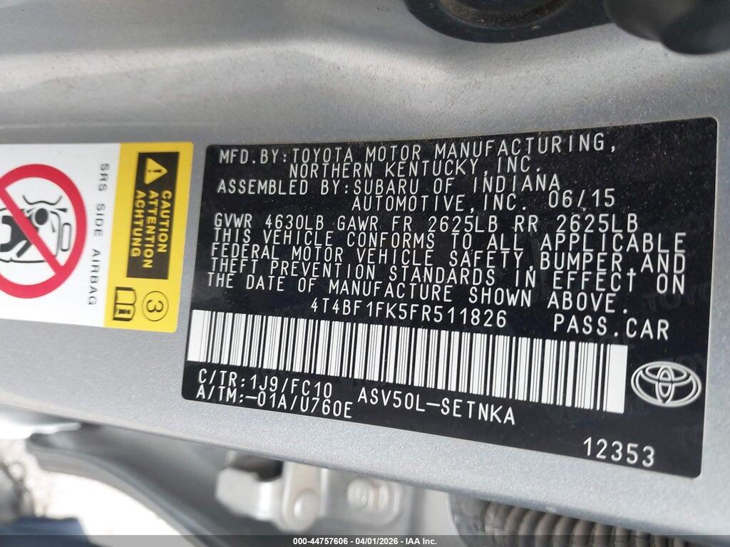 4T4BF1FK5FR511826 2015 TOYOTA CAMRY photo no. 9