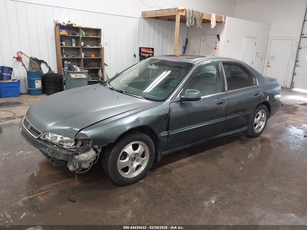 1HGCD5604VA803872 1997 HONDA ACCORD photo no. 2