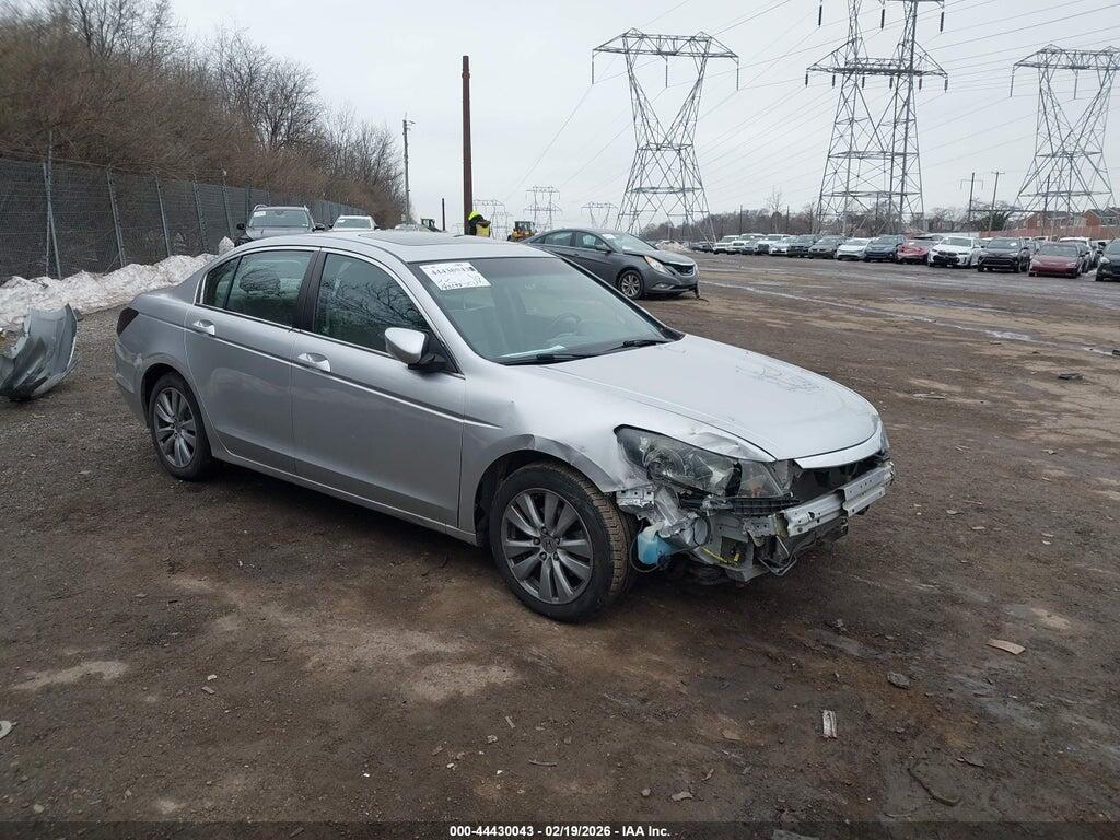 1HGCP2F83BA047555 2011 HONDA ACCORD photo no. 1