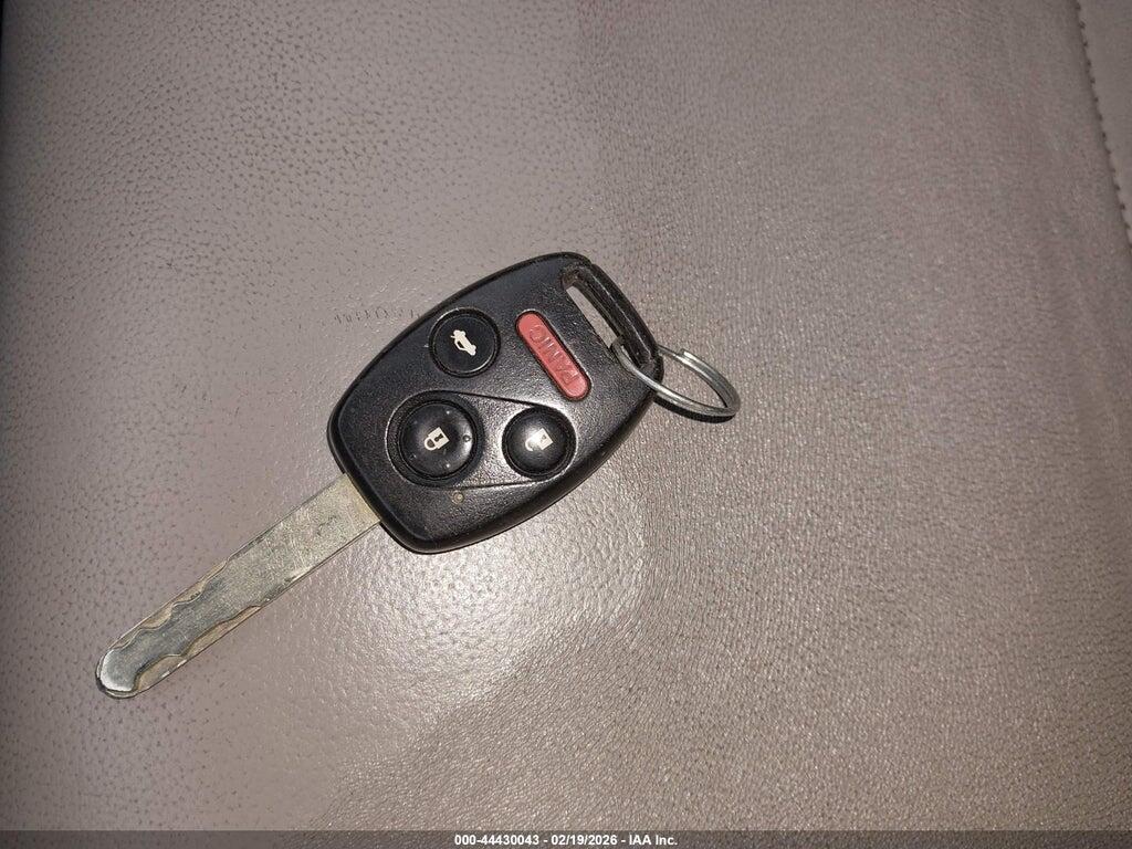 1HGCP2F83BA047555 2011 HONDA ACCORD photo no. 11