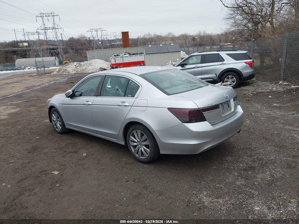 1HGCP2F83BA047555 2011 HONDA ACCORD photo no. 3