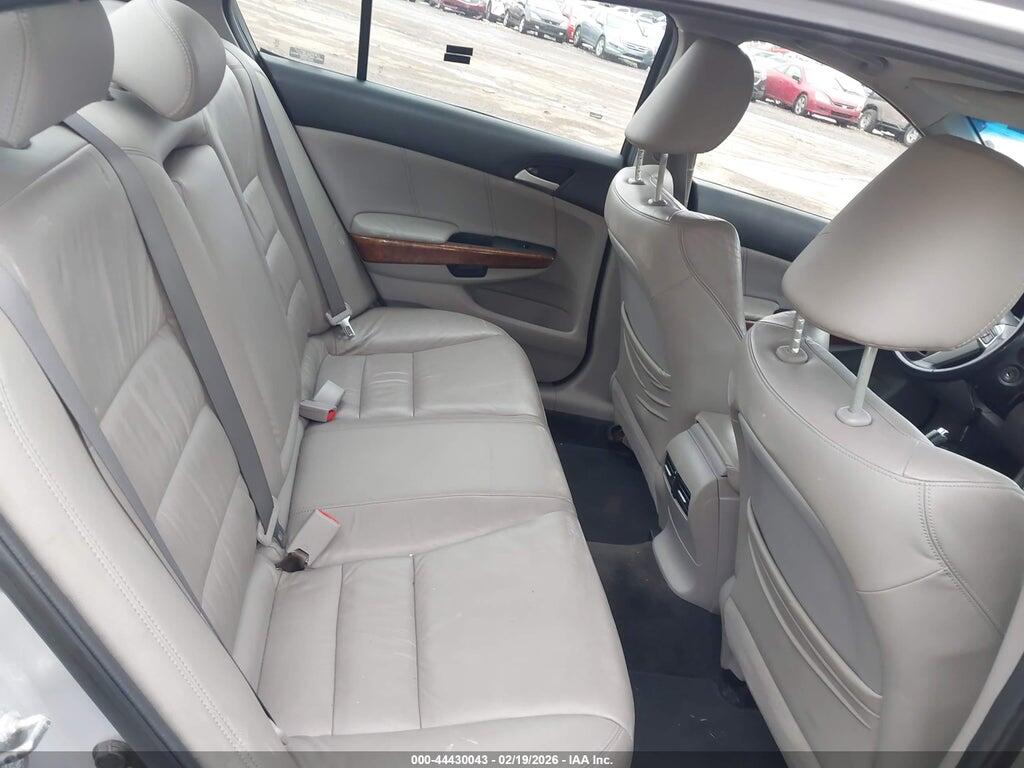 1HGCP2F83BA047555 2011 HONDA ACCORD photo no. 8