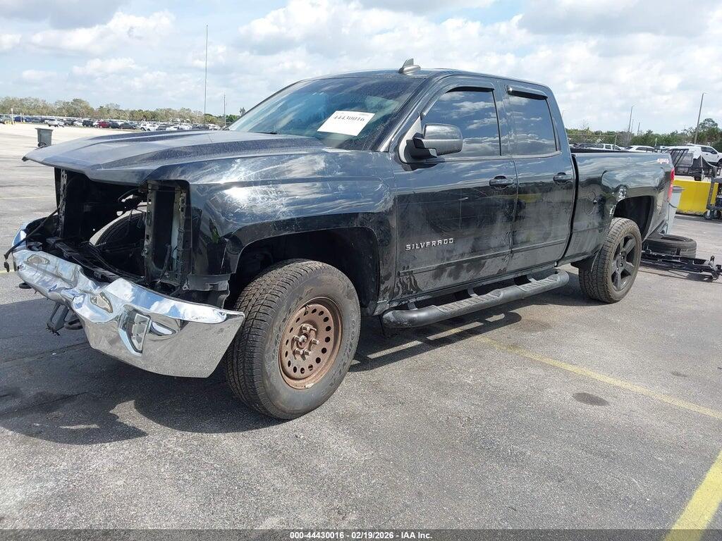 1GCVKREC2JZ234404 2018 CHEVROLET SILVERADO 1500 photo no. 2