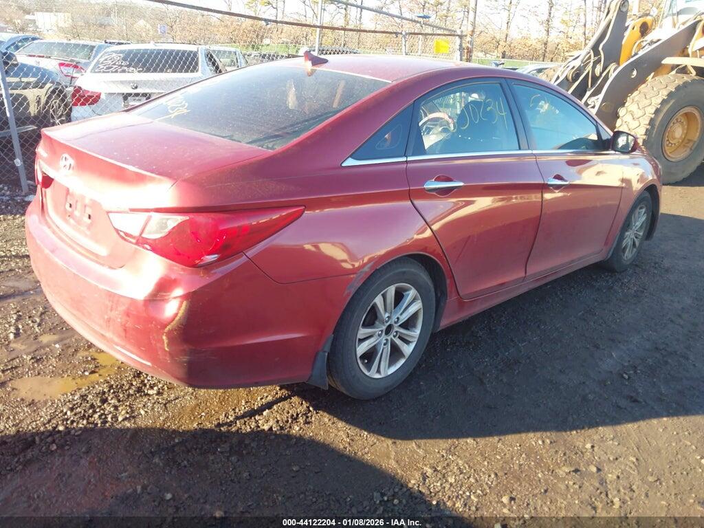 5NPEB4AC8BH104399 2011 HYUNDAI SONATA photo no. 4