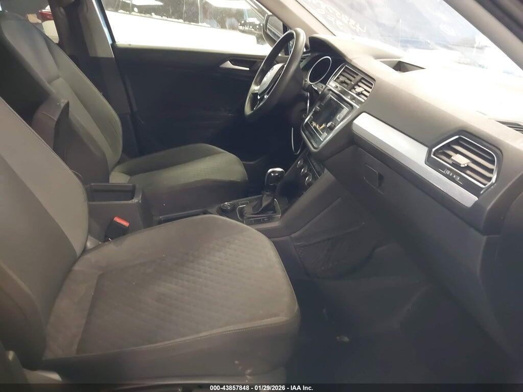 3VV0B7AX6LM178447 2020 VOLKSWAGEN TIGUAN photo no. 5