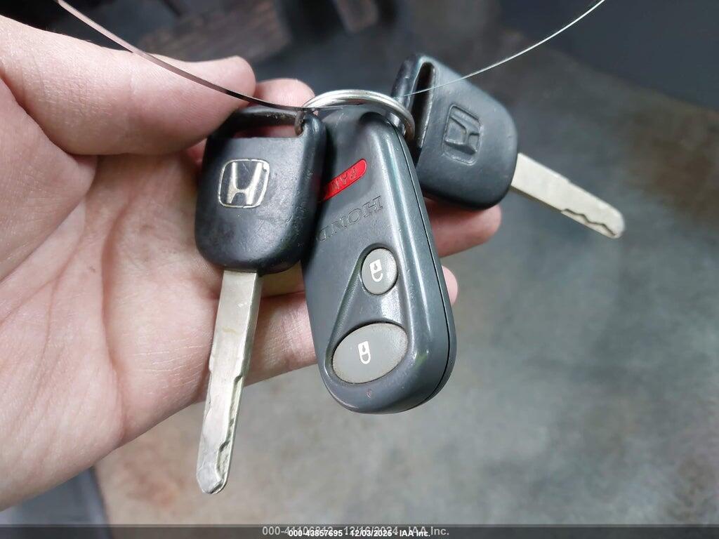 2HGES16503H548705 2003 HONDA CIVIC photo no. 11