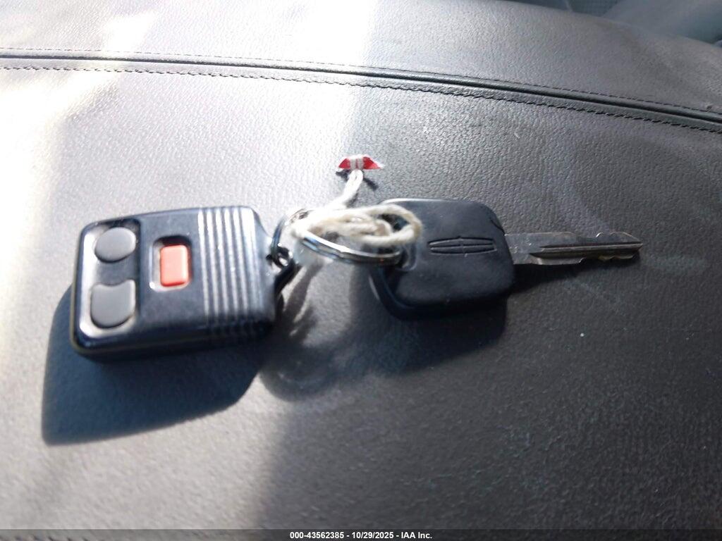 5LMFU28A91LJ04177 2001 LINCOLN NAVIGATOR photo no. 11
