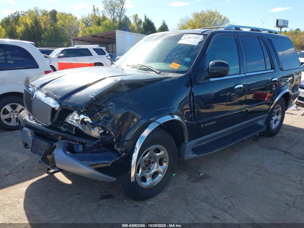 5LMFU28A91LJ04177 2001 LINCOLN NAVIGATOR photo no. 2