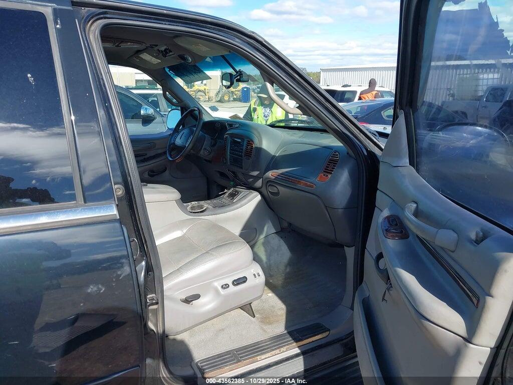 5LMFU28A91LJ04177 2001 LINCOLN NAVIGATOR photo no. 5