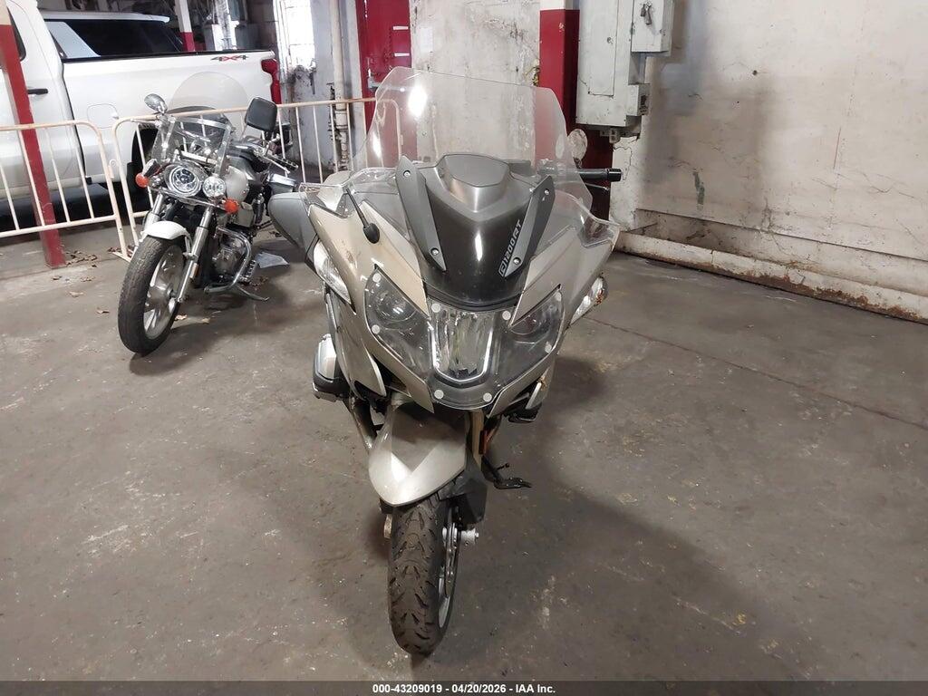 WB10A1306HZ466454 2017 BMW R1200 photo no. 5
