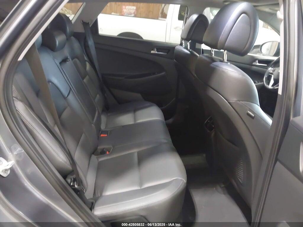 KM8J3CA25GU058570 2016 HYUNDAI TUCSON photo no. 8