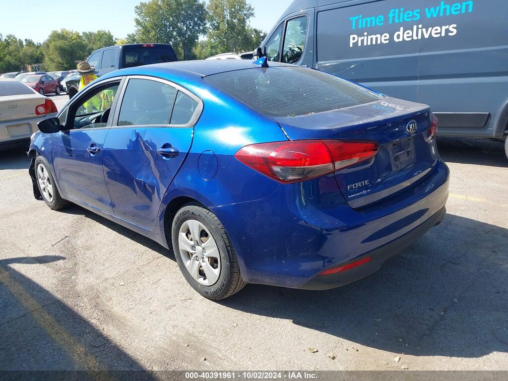 3KPFK4A73HE110678 2017 KIA FORTE photo no. 3