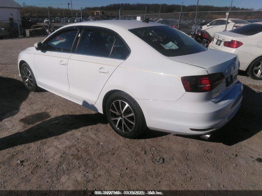 3VWDB7AJ4HM208870 2017 VOLKSWAGEN JETTA photo no. 3