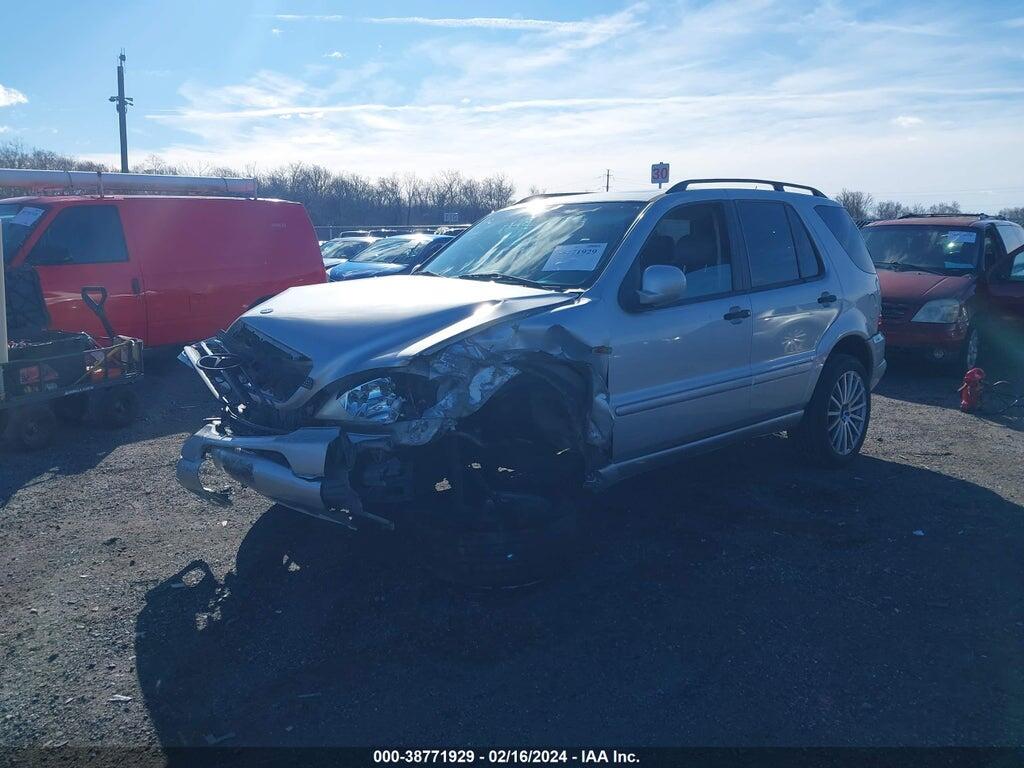 4JGAB54E41A232075 2001 MERCEDES-BENZ ML 320 photo no. 2