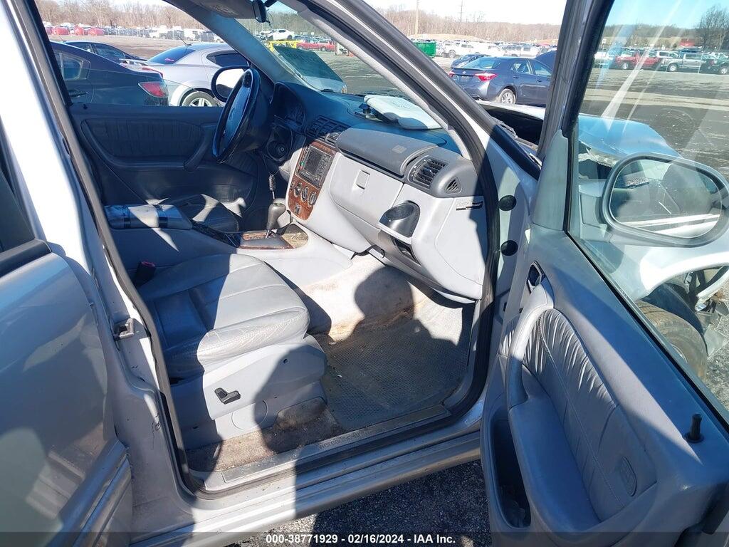 4JGAB54E41A232075 2001 MERCEDES-BENZ ML 320 photo no. 5