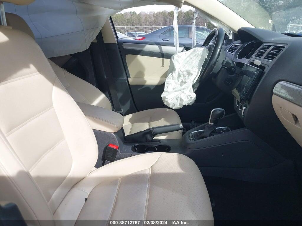 3VWDB7AJ8HM389357 2017 VOLKSWAGEN JETTA photo no. 5
