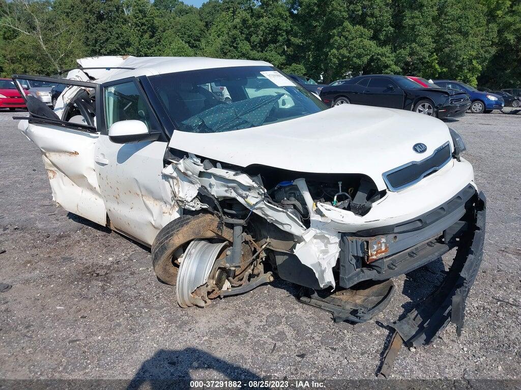 KNDJN2A24G7384335 2016 KIA SOUL photo no. 1