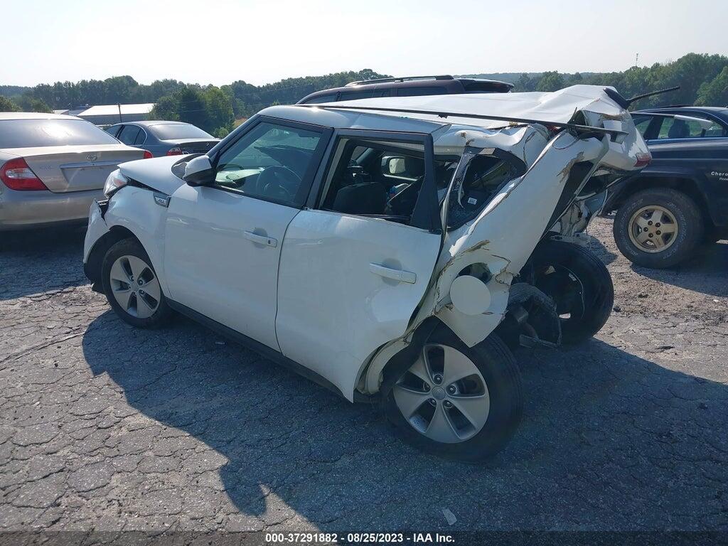 KNDJN2A24G7384335 2016 KIA SOUL photo no. 3
