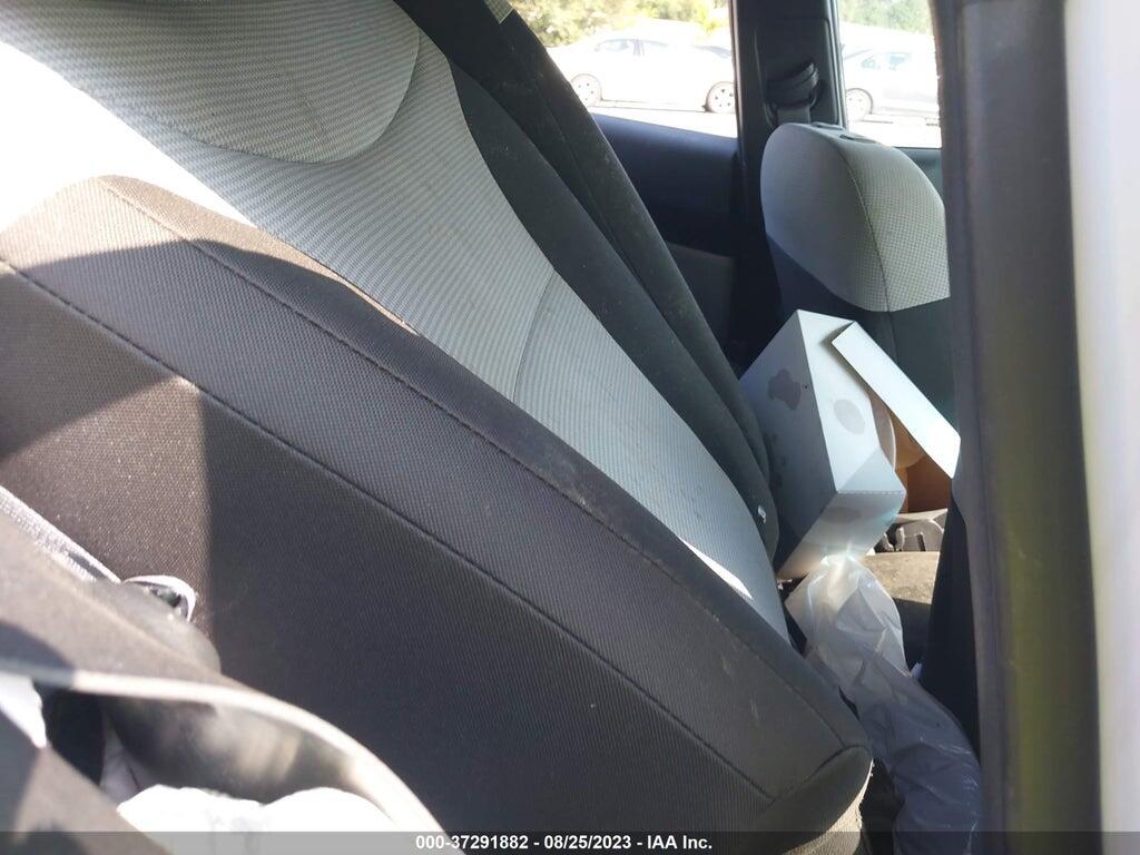 KNDJN2A24G7384335 2016 KIA SOUL photo no. 8