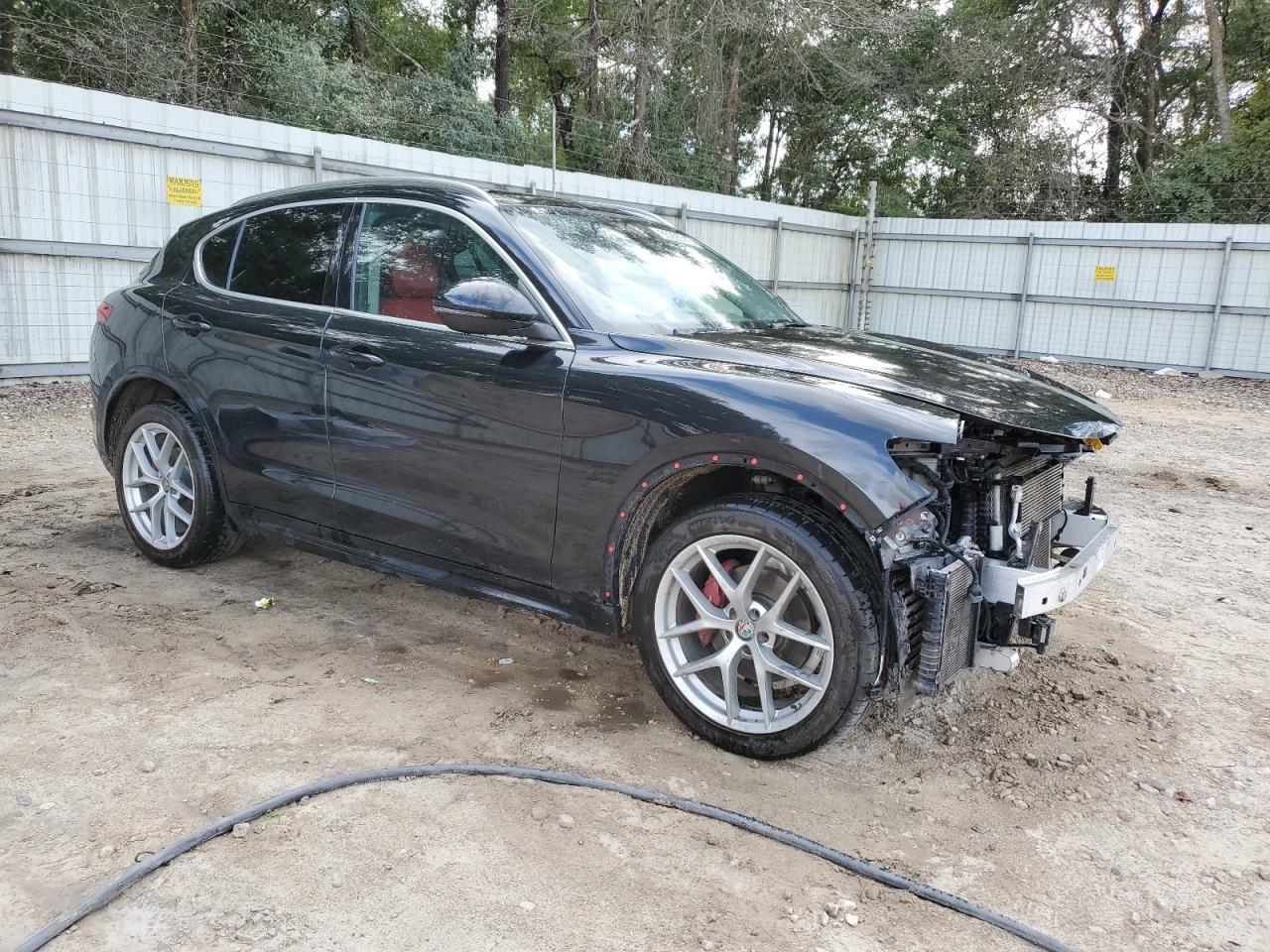 2021 ALFA ROMEO STELVIO TI — Фото 4 из 14