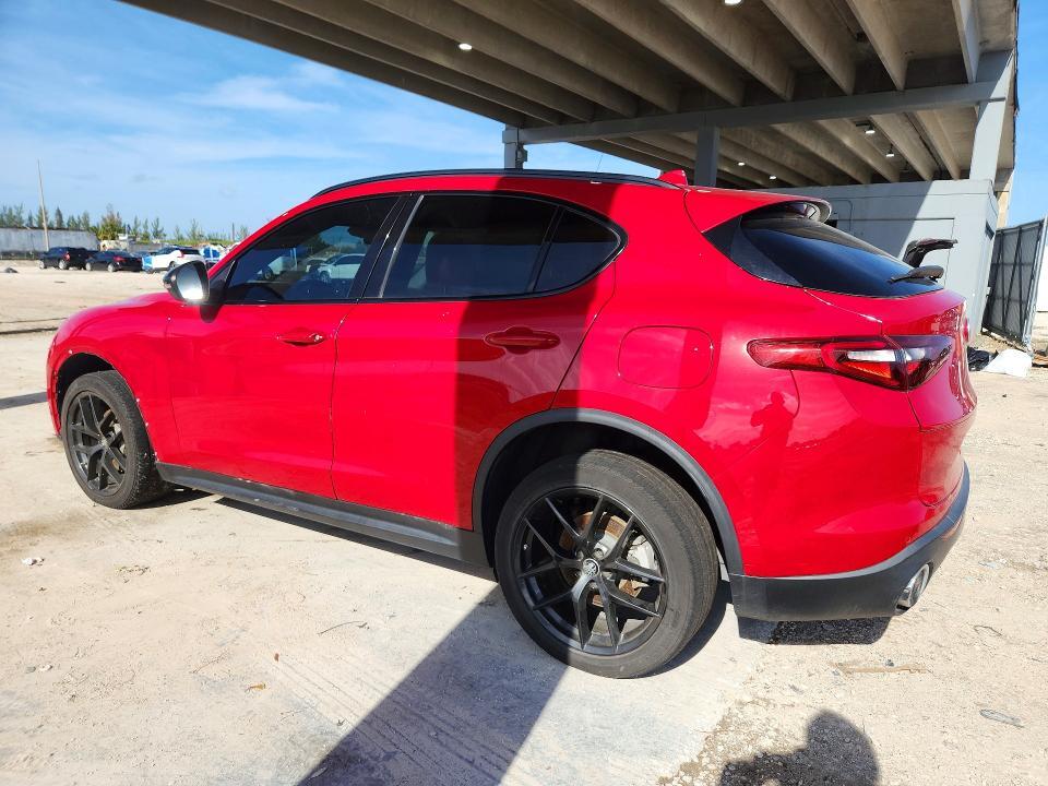 2021 ALFA ROMEO STELVIO SPORT — Фото 2 из 14