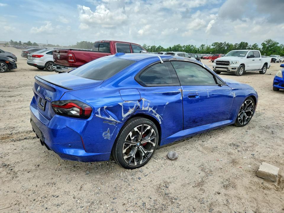 2025 BMW 230I — Фото 3 из 12