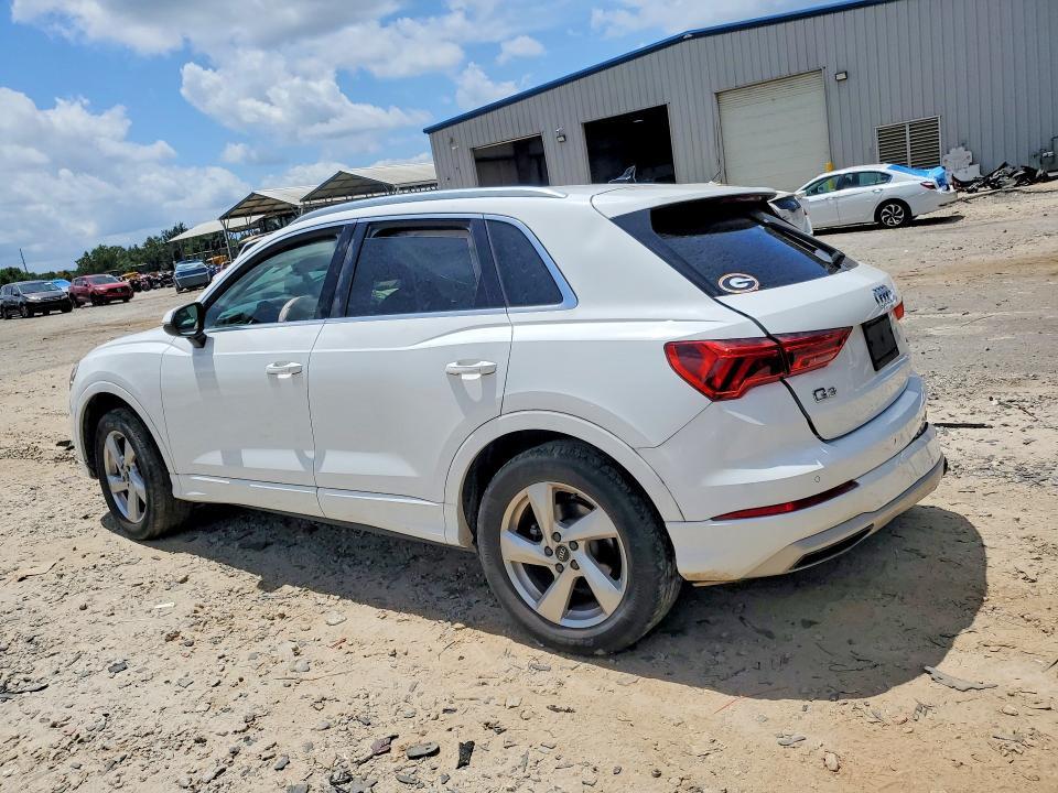 2021 AUDI Q3 PREMIUM 40 — Фото 2 из 13