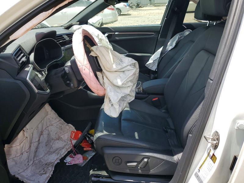 2021 AUDI Q3 PREMIUM 40 — Фото 7 из 13