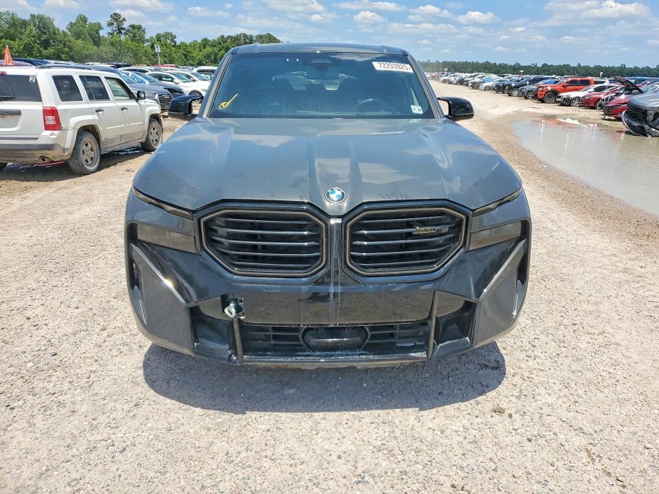2025 BMW XM — Фото 5 из 13