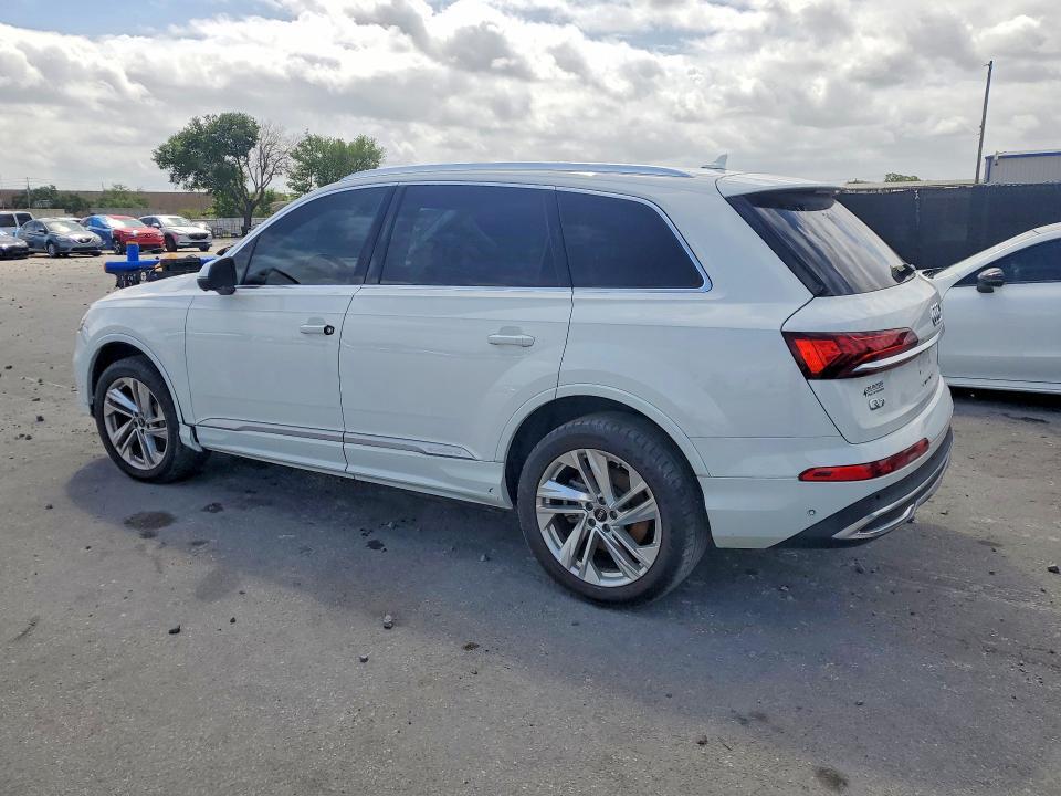 2021 AUDI Q7 PREMIUM PLUS — Фото 2 из 13