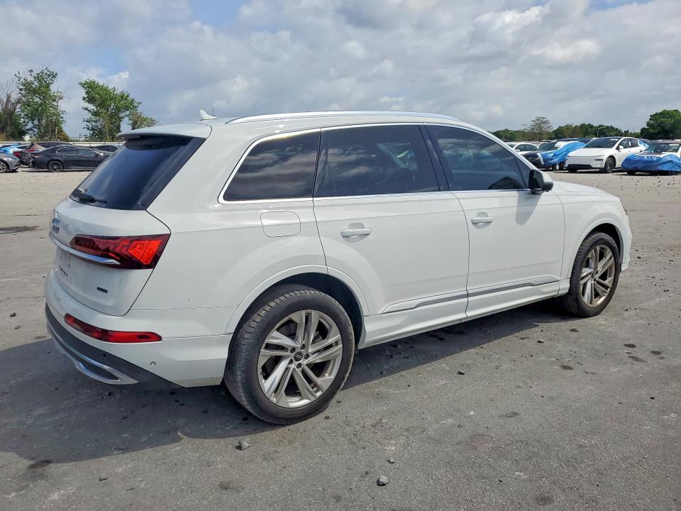 2021 AUDI Q7 PREMIUM PLUS — Фото 3 из 13