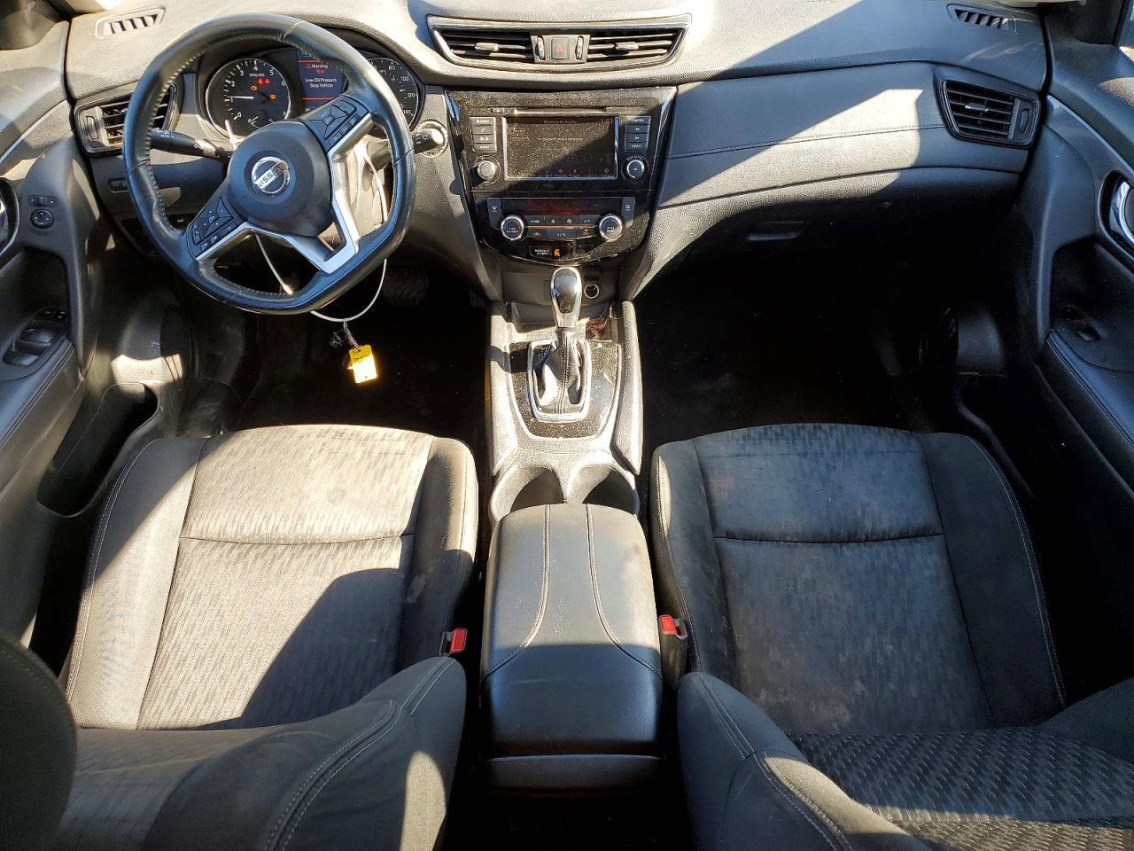 2018 NISSAN ROGUE SV — Фото 8 из 13