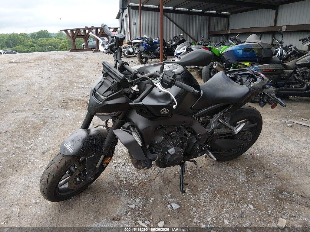 JYARN94E3RA001732 2024 YAMAHA MT09 photo no. 2