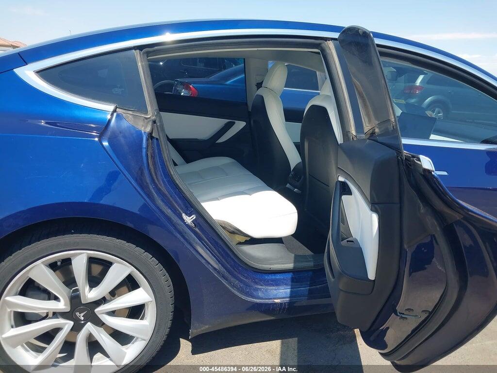 5YJ3E1EB6JF097853 2018 TESLA MODEL 3 photo no. 8
